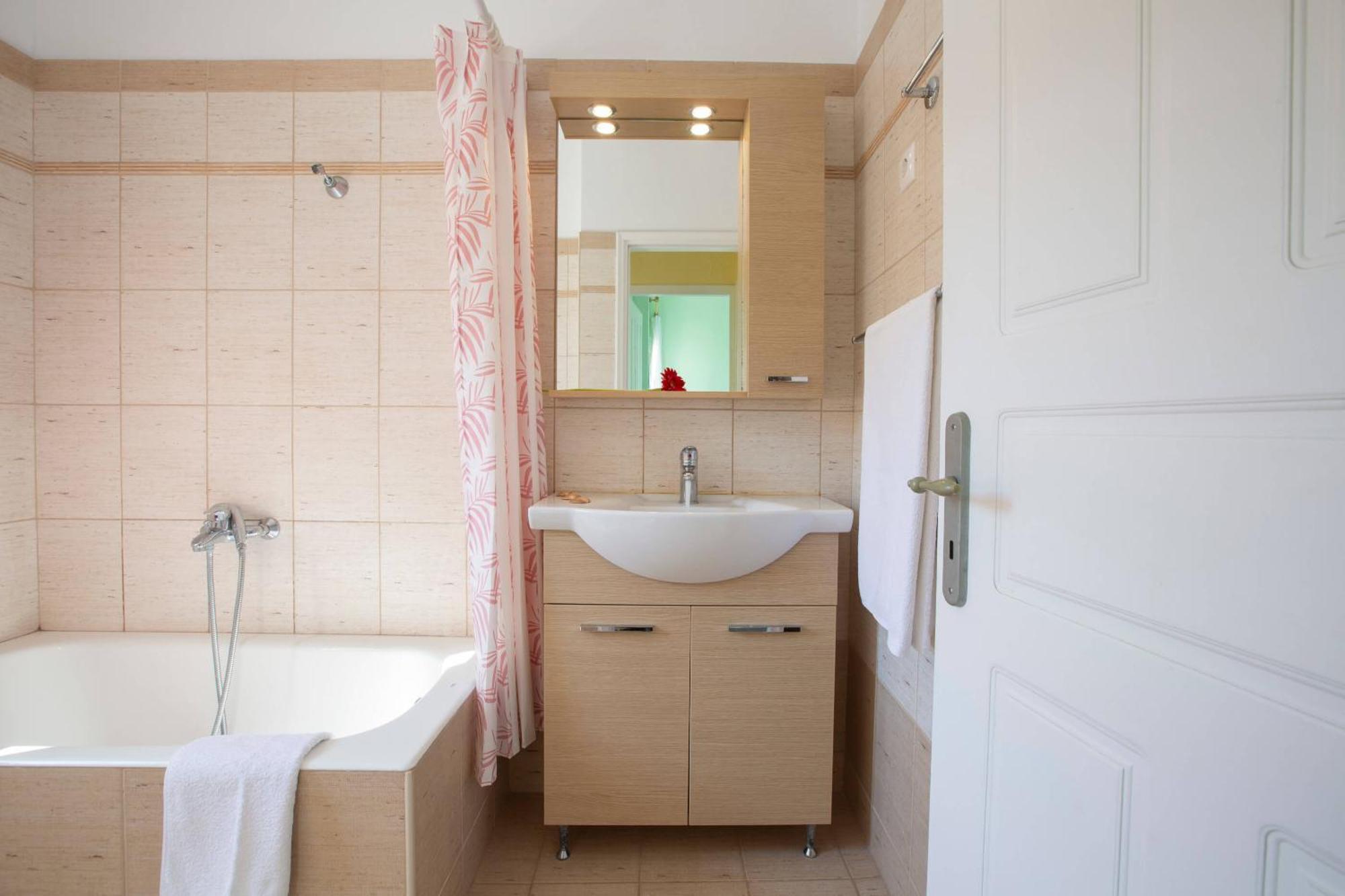 Natura Villas Drymon Bagian luar foto