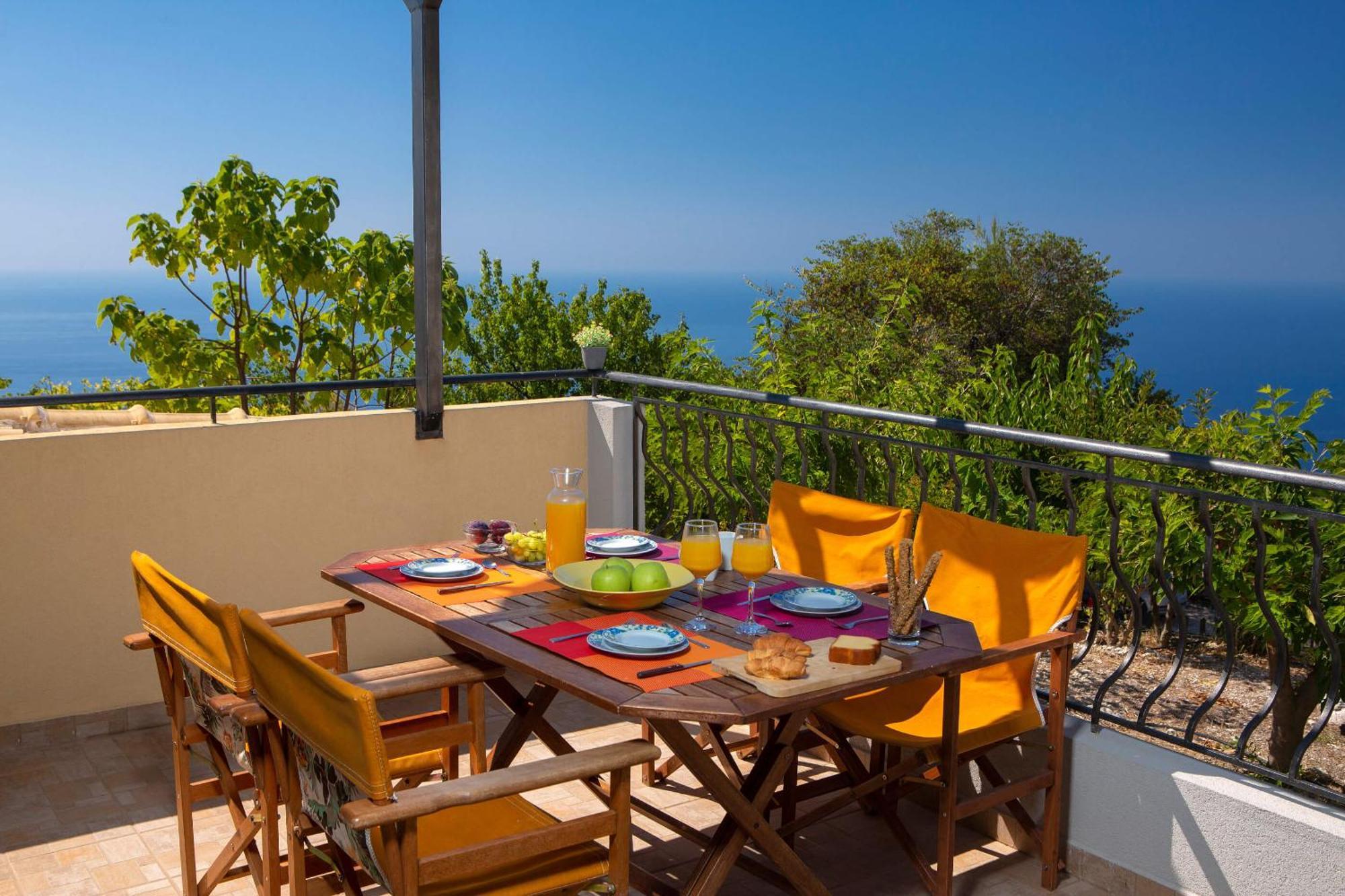 Natura Villas Drymon Bagian luar foto