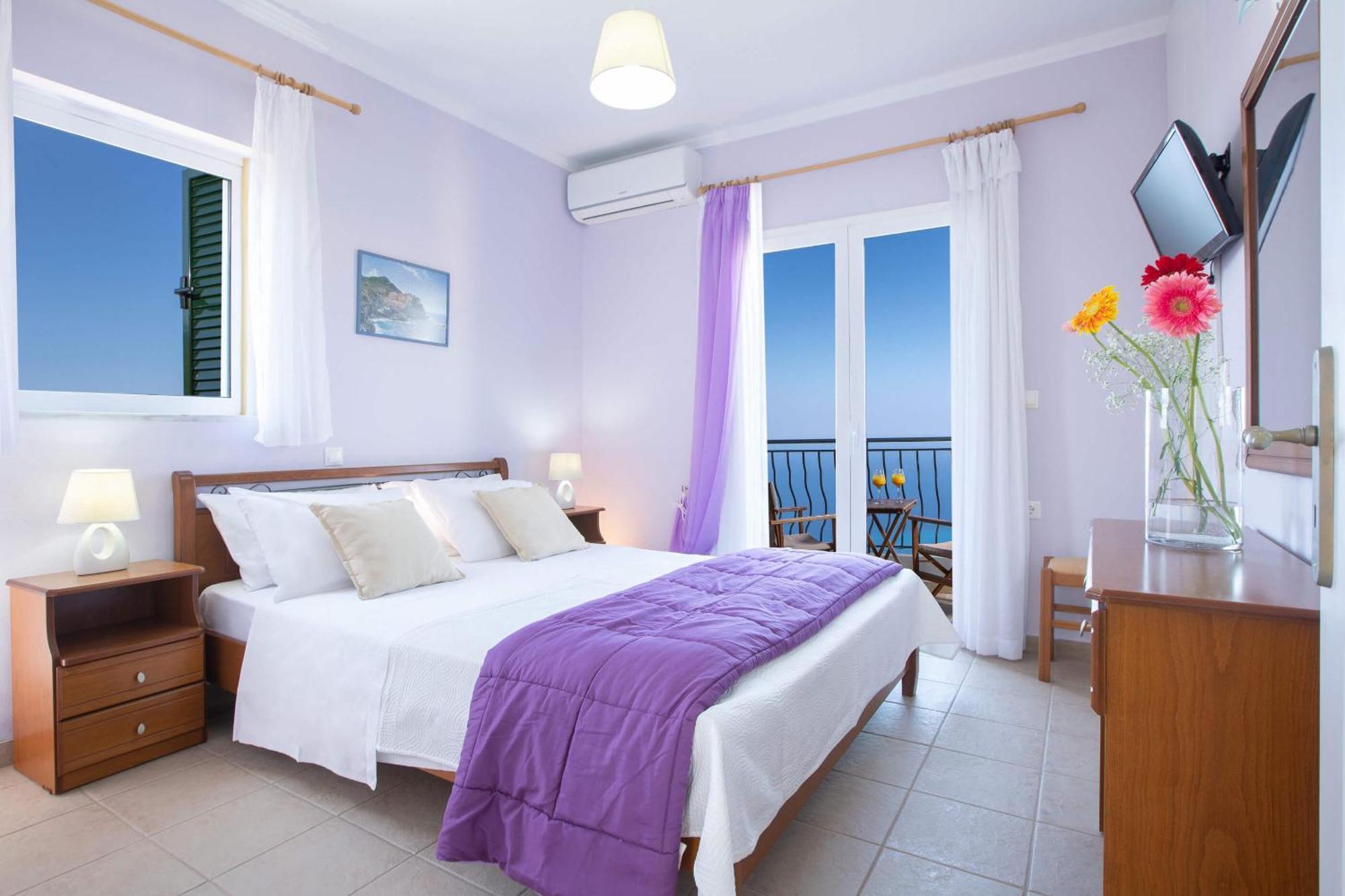 Natura Villas Drymon Bagian luar foto