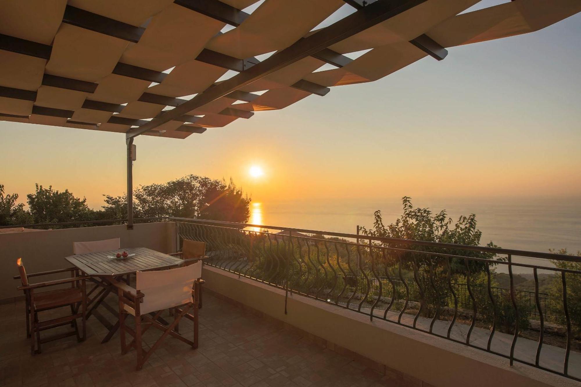 Natura Villas Drymon Bagian luar foto