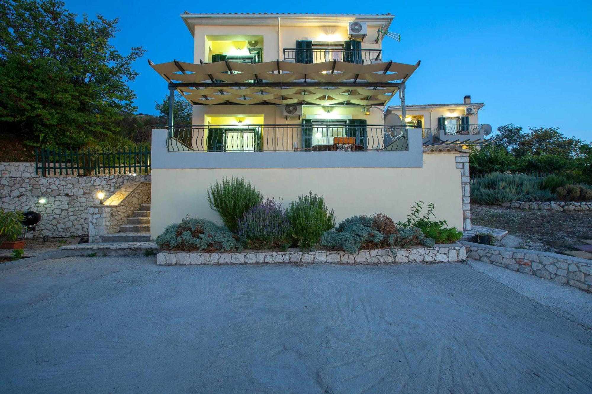 Natura Villas Drymon Bagian luar foto