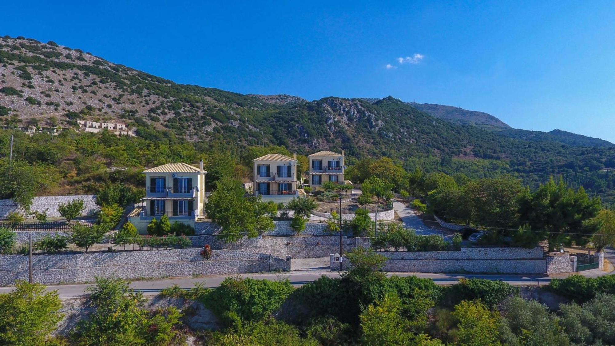 Natura Villas Drymon Bagian luar foto